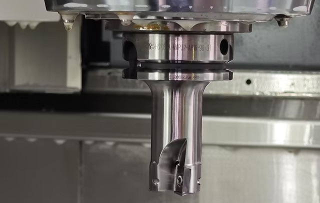 一体式模霸刀杆：大直径铣削的降本增效解决方案